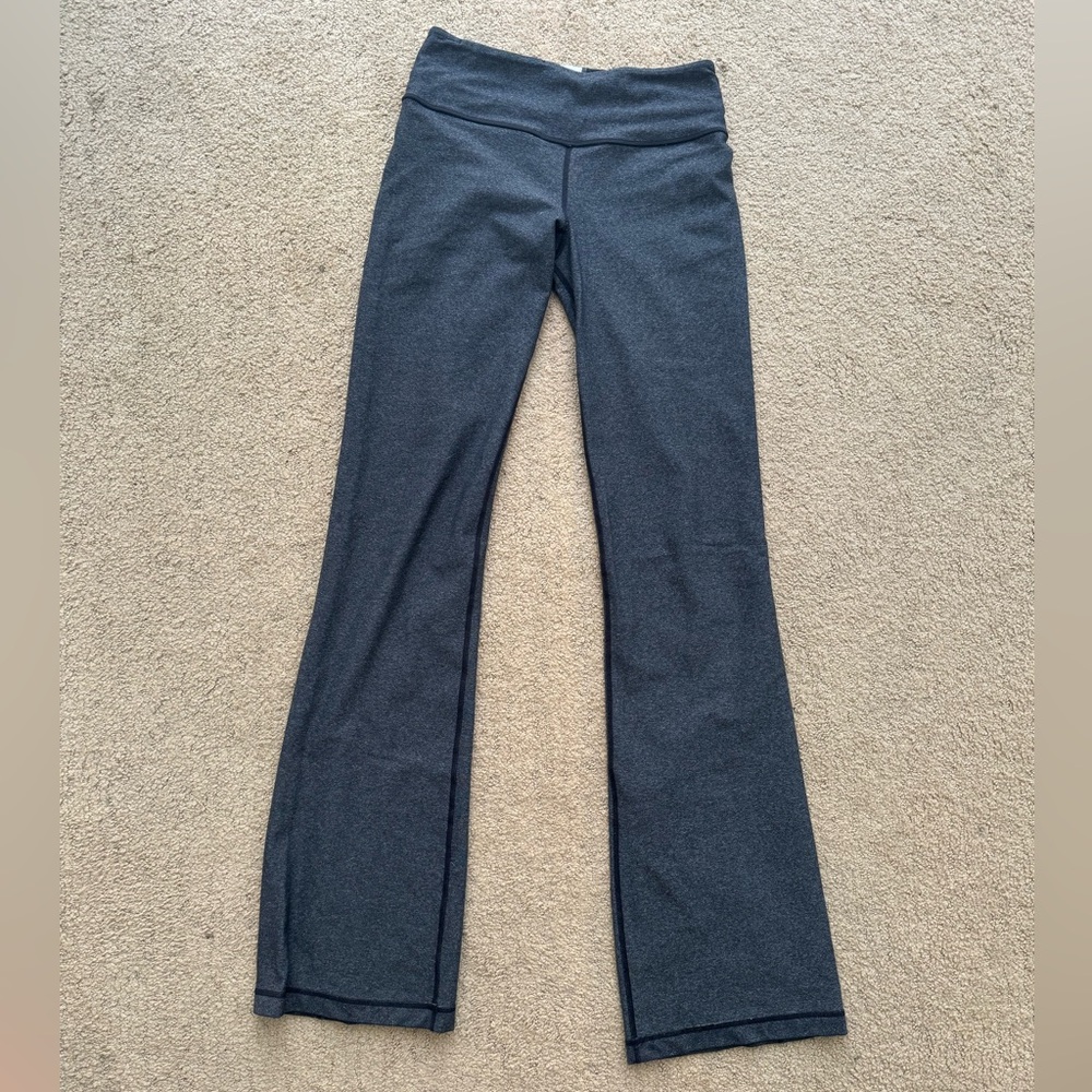 Lululemon Athletica Mid Rise Flare Leggings, Long (Grey) - Size 4
